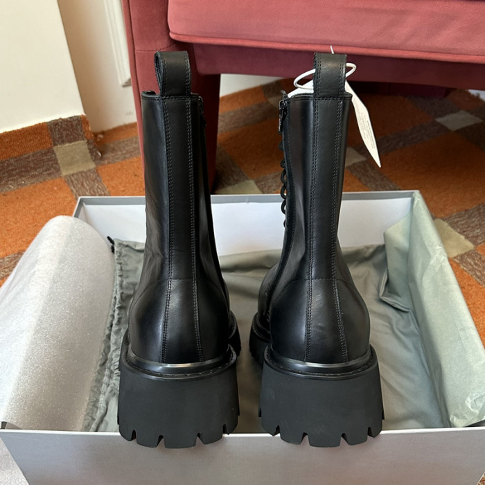 Ba*len*cia*ga boots