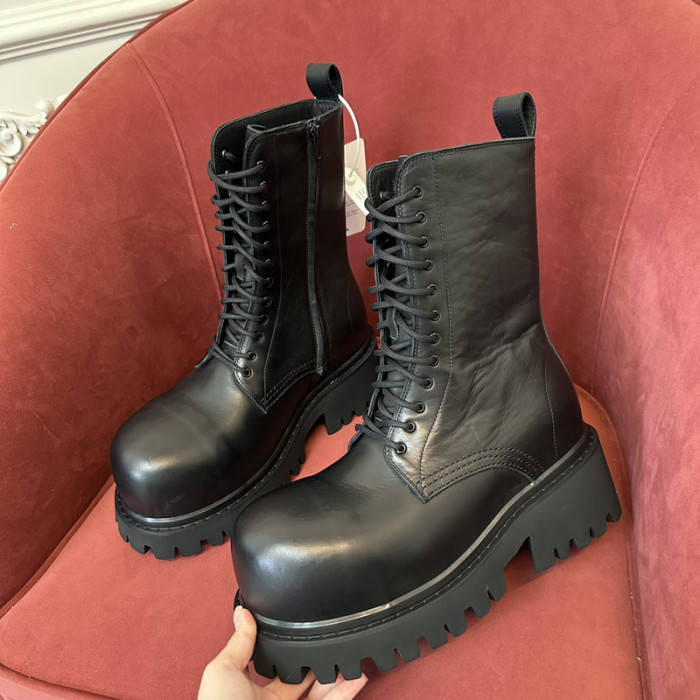 Ba*len*cia*ga boots