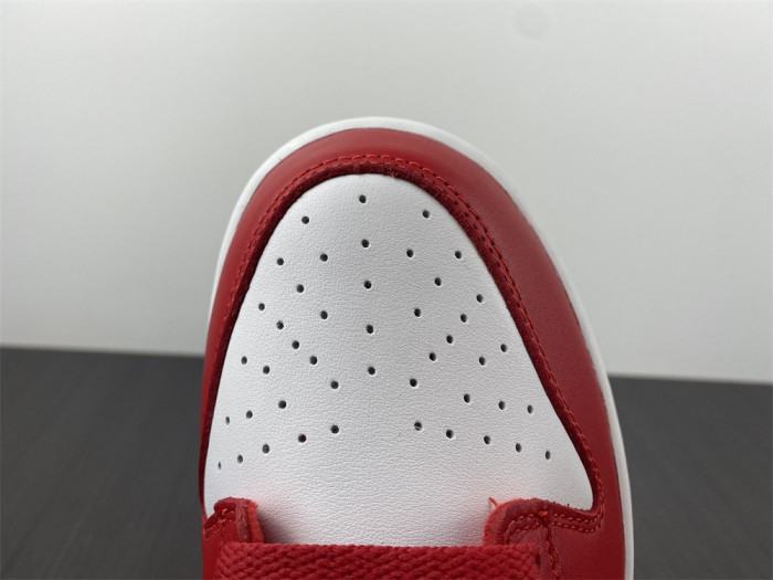 Nike Dunk Low SP “University Red”  CU1727-100