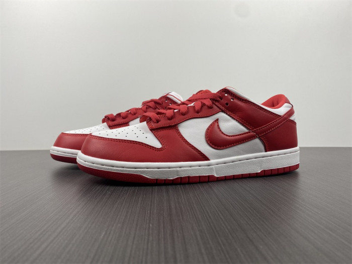 Nike Dunk Low SP “University Red”  CU1727-100
