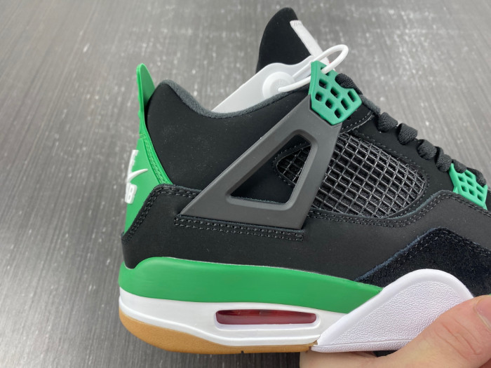 Jordan 4 Retro SB Black Green    DR5415-030