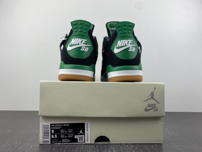 Jordan 4 Retro SB Black Green    DR5415-030