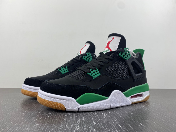 Jordan 4 Retro SB Black Green    DR5415-030