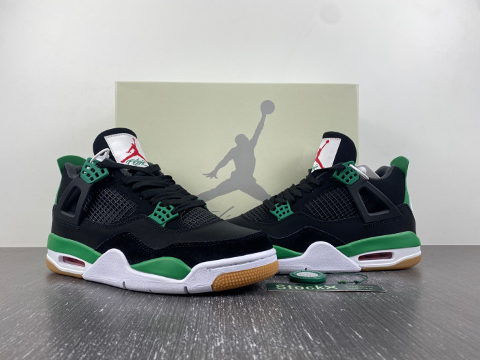 Jordan 4 Retro SB Black Green    DR5415-030