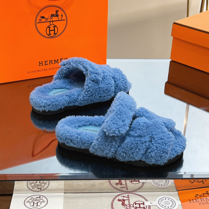 H**mes winter sandals