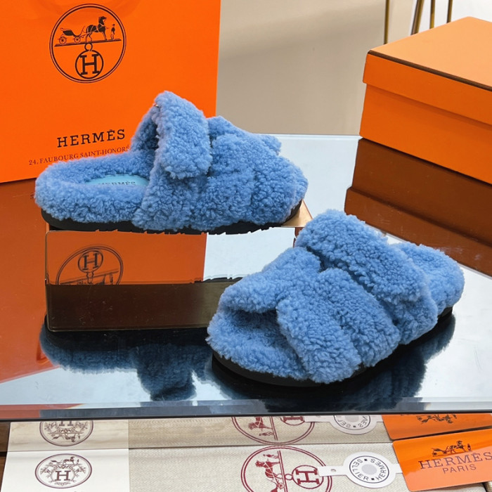 H**mes winter sandals