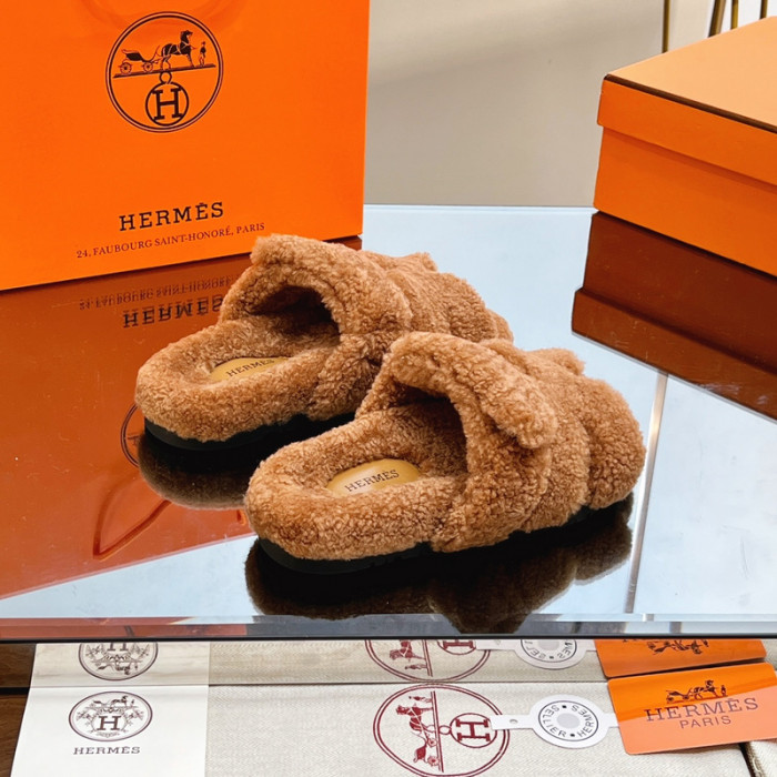 H**mes winter sandals
