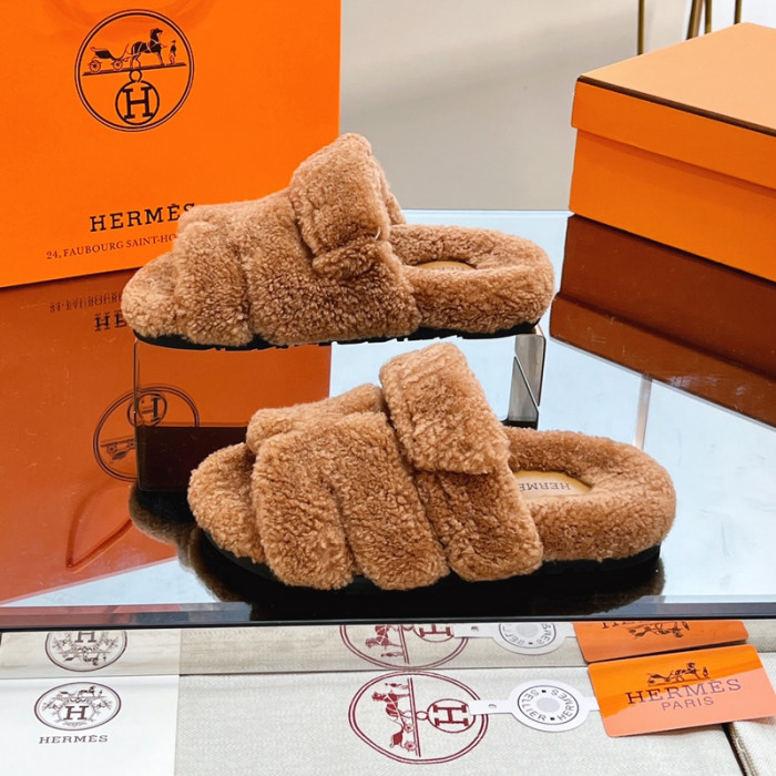 H**mes winter sandals