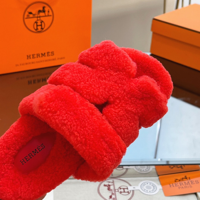 H**mes winter sandals