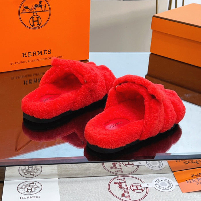 H**mes winter sandals
