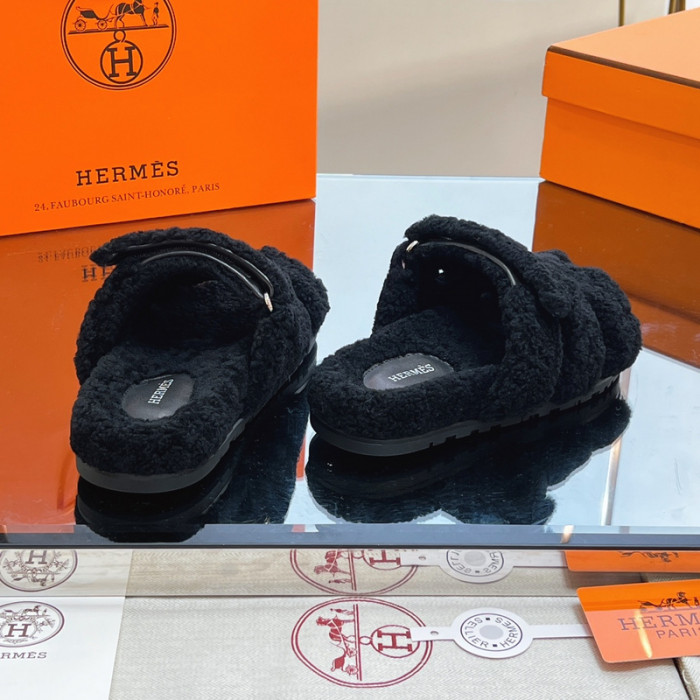 H**mes winter sandals