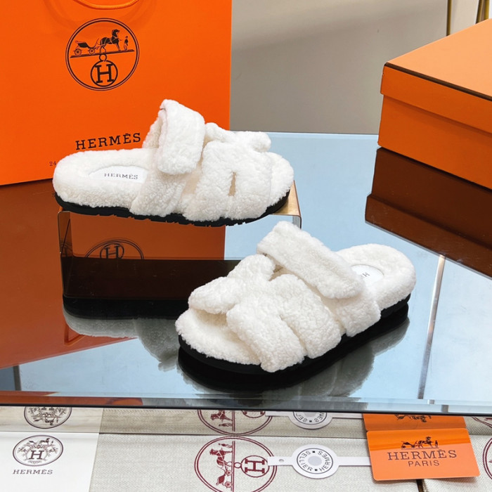H**mes winter sandals