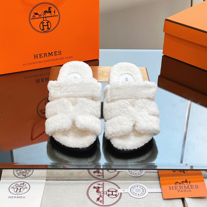 H**mes winter sandals