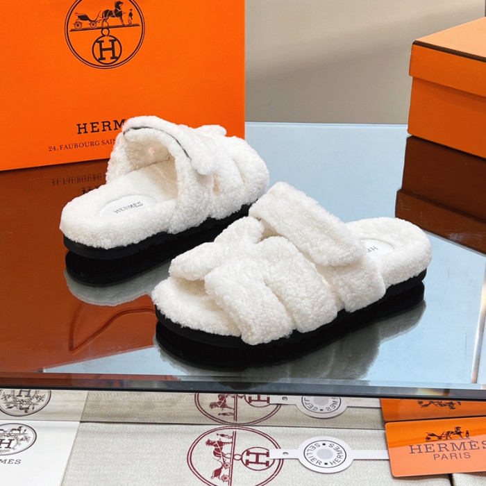 H**mes winter sandals
