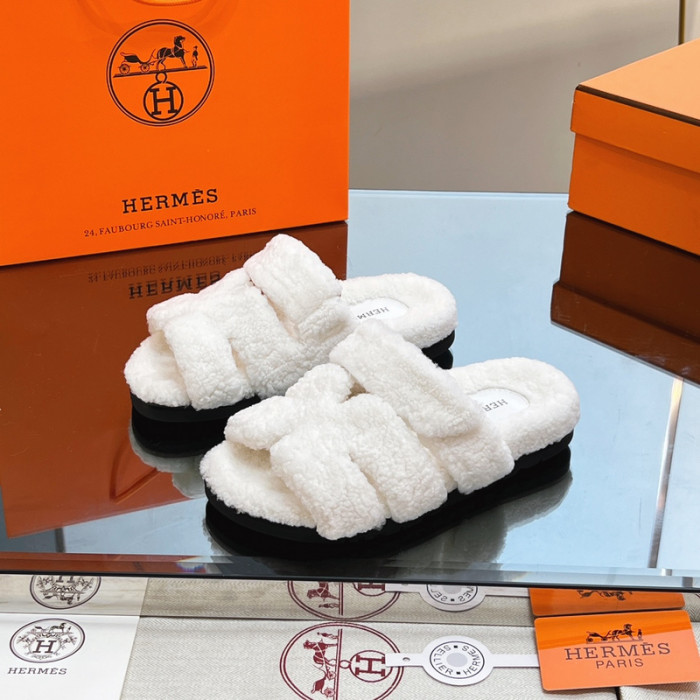 H**mes winter sandals