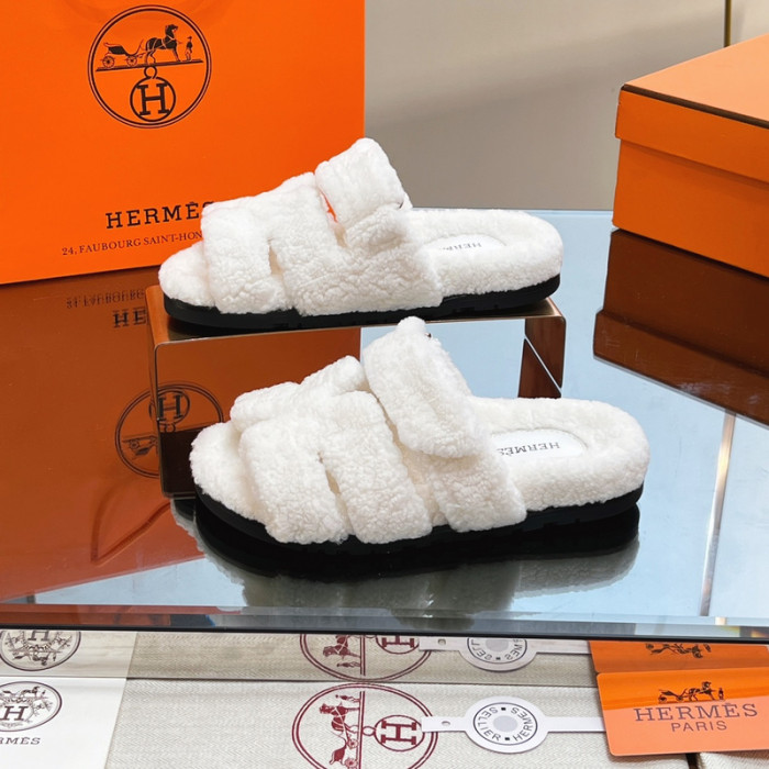 H**mes winter sandals