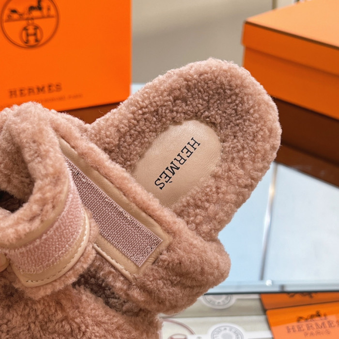 H**mes winter sandals