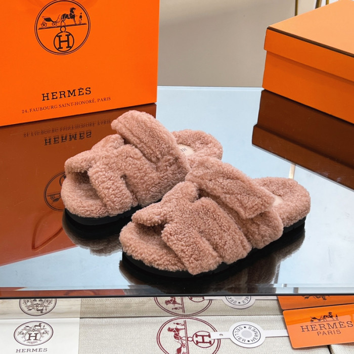 H**mes winter sandals