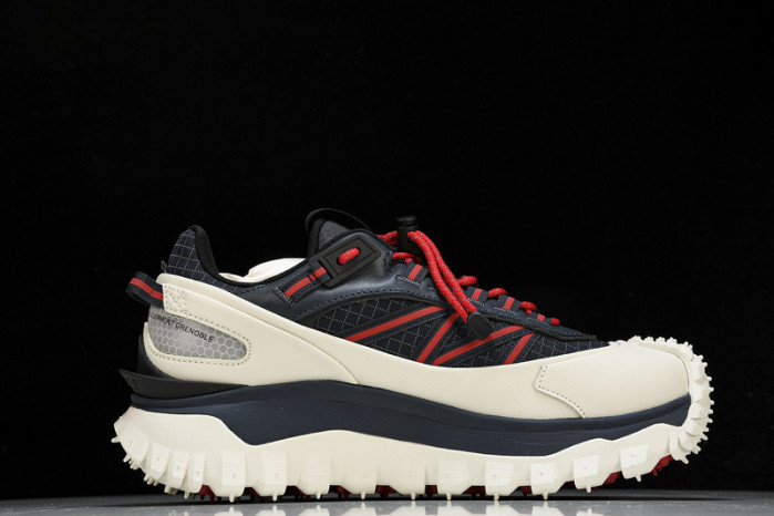 MONCLER TRAILGRIP GORE-TEX