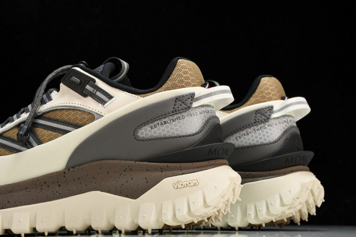 MONCLER TRAILGRIP GORE-TEX
