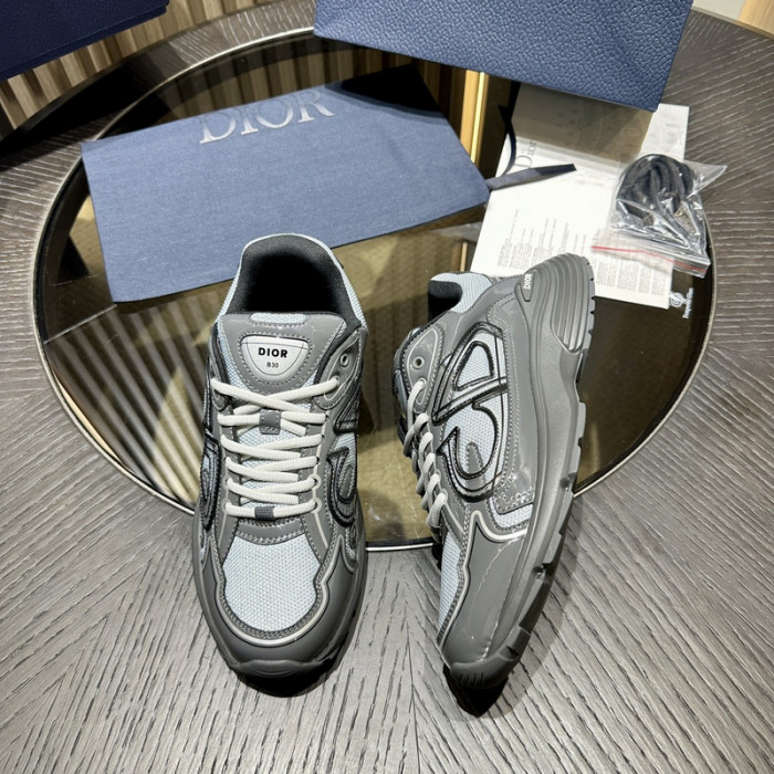D*or b30 sneaker