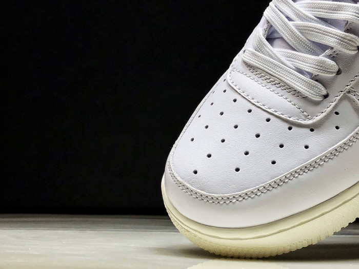 The O-W x Nike Air Force 1 Low ComplexCon AO4297-100
