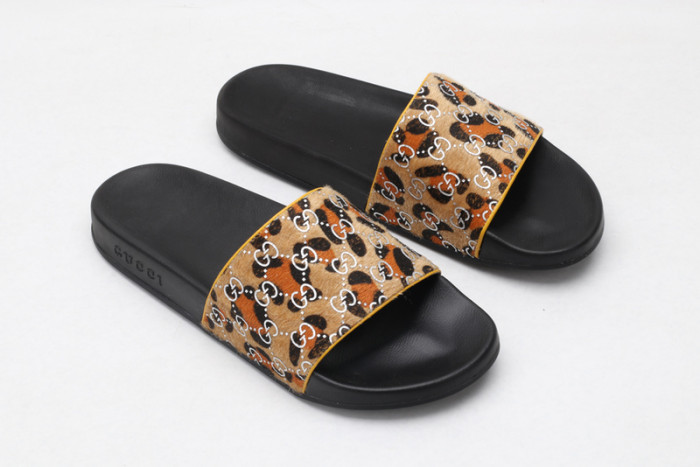 GUCC SANDALS