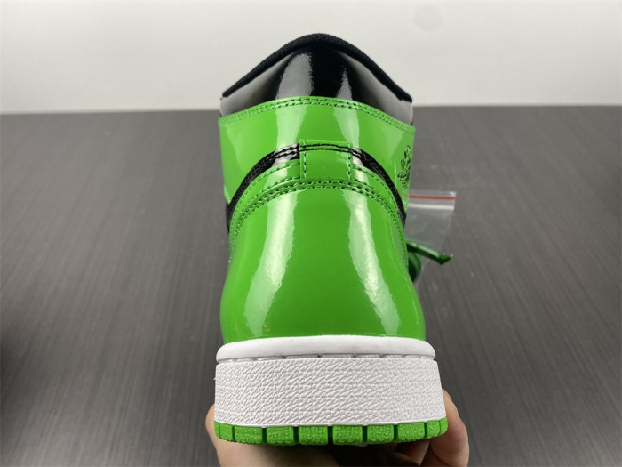 Air Jordan 1 Retr o OG green  555088-030