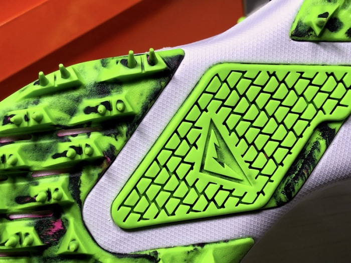 O-W x Nike Zoom Terra Kiger 5 CD8179-100