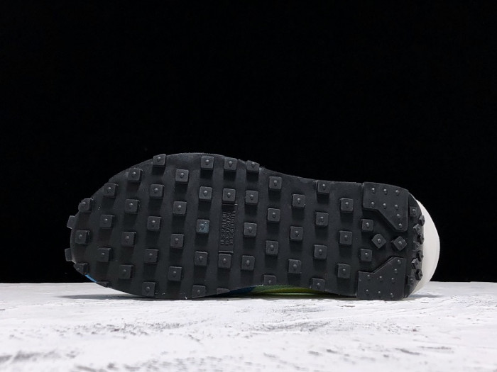 Nike LD Waffle Sacai Daybreak Running  BV0073-600