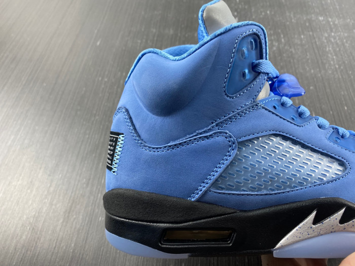 Air Jordan 5 RETRO  “UNC”  DV1310-401