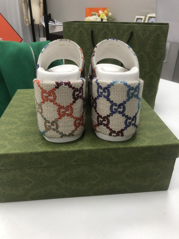 GUCC SANDALS
