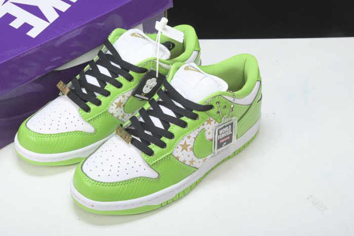 nike sb dunk low stars mean green dh3228-101