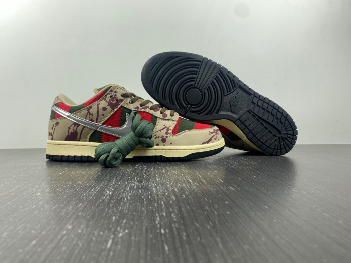 Nike SB Dunk Low Freddy Krueger   313170-202