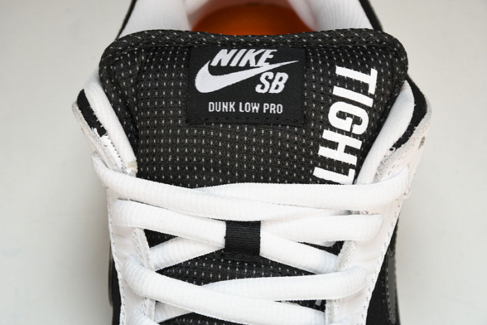 Nike SB Dunk Low x Tightbooth  FD2629-100