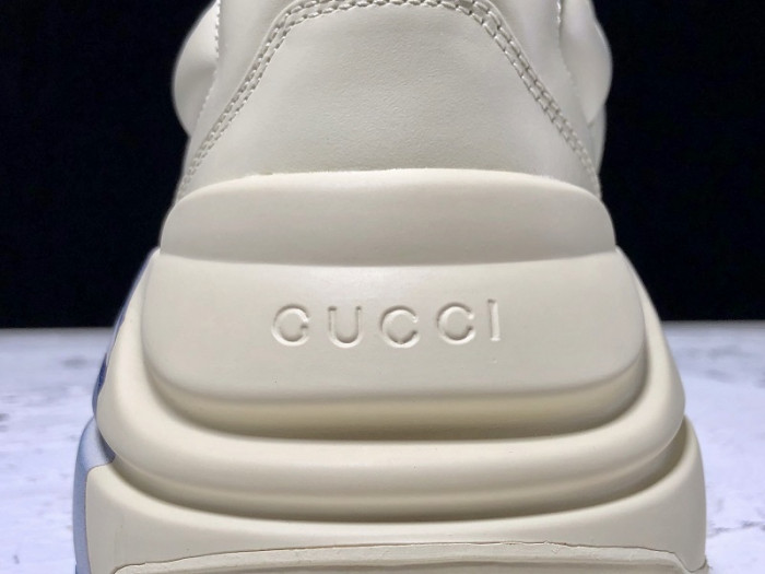 G*u*i trainer sneaker  576052 drw00 9522
