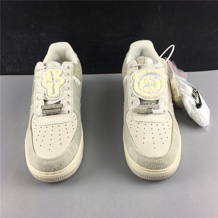 NIKE AIR FORCE 1 x Travis Scott  White Grey  CN2405-902
