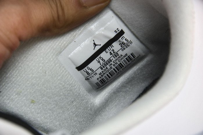 Jordan 4 Retro White Cement 840606-192