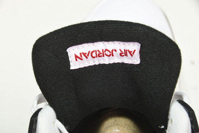 Jordan 4 Retro White Cement 840606-192