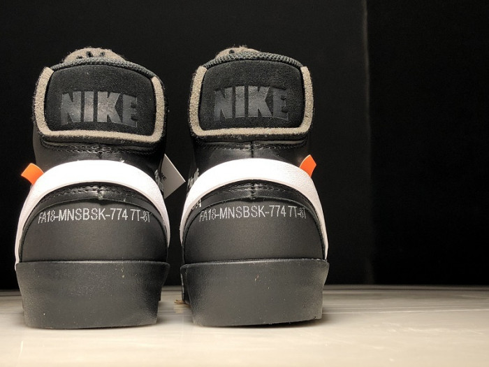 Nike Blazer Mid O-W Grim Reaper  AA3832-001