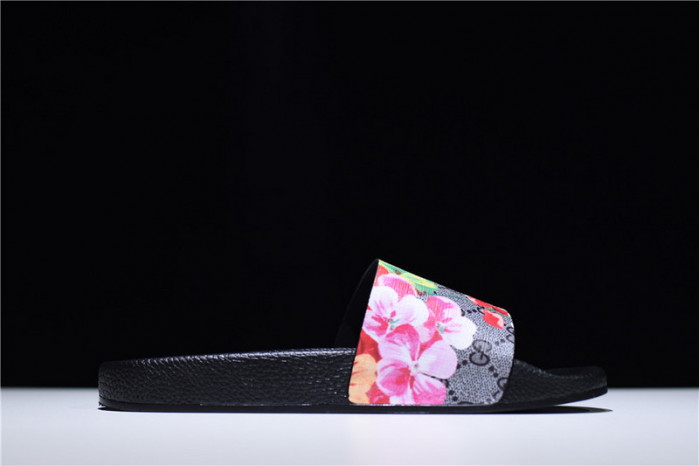 GUCC SANDALS
