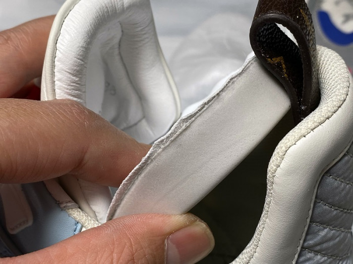 LV ARCHLIGHT SNEAKER