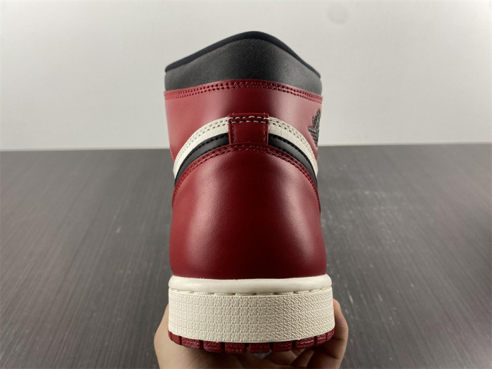Jordan 1 Retro High OG Chicago Lost and Found DZ5485-612