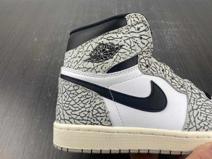 Jordan 1 Retro High OG White Cement DZ5485-052