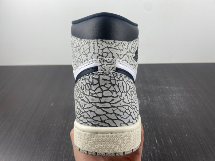 Jordan 1 Retro High OG White Cement DZ5485-052