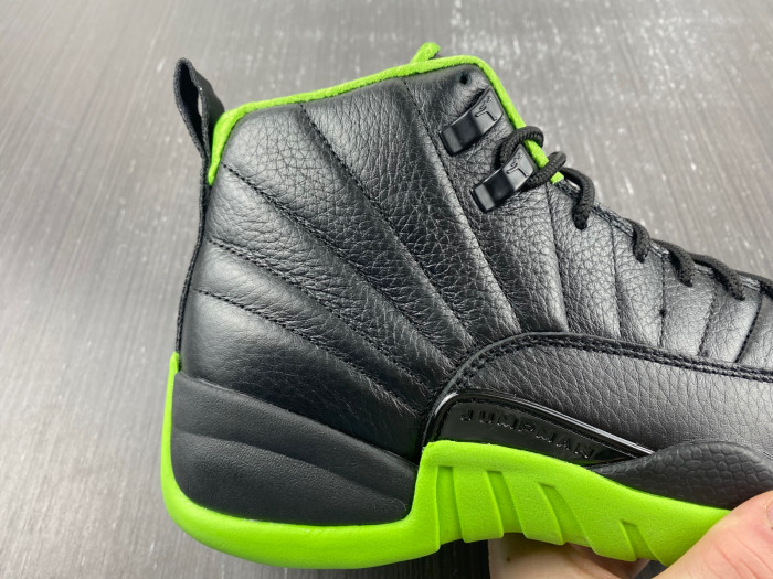 Jordan 12 BLACK/GREEN FLIGHT DOF
