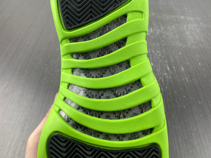 Jordan 12 BLACK/GREEN FLIGHT DOF
