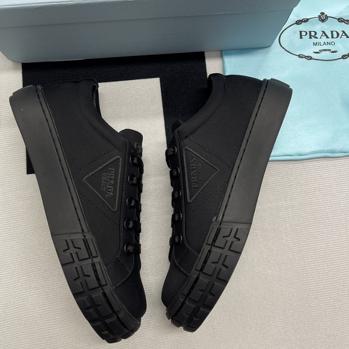 Pra*a  low top sneake