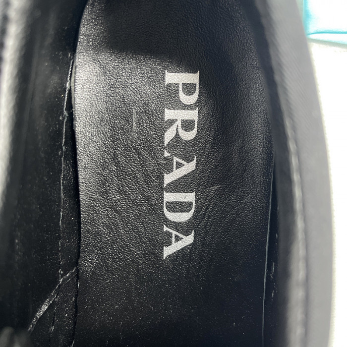 Pra*a  low top sneake