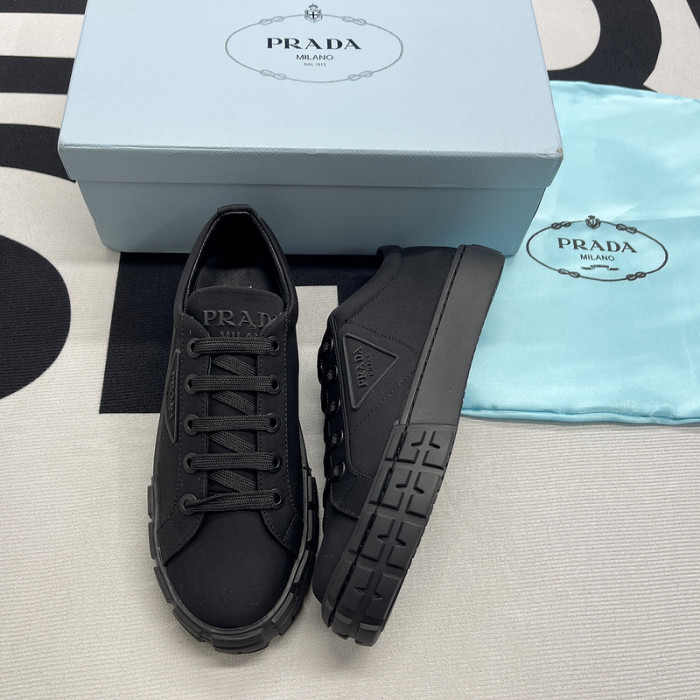Pra*a  low top sneake